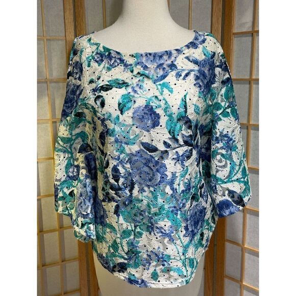 Draper's and Damons Sm Lace/Rhinestone Blouse - Picture 8 of 16